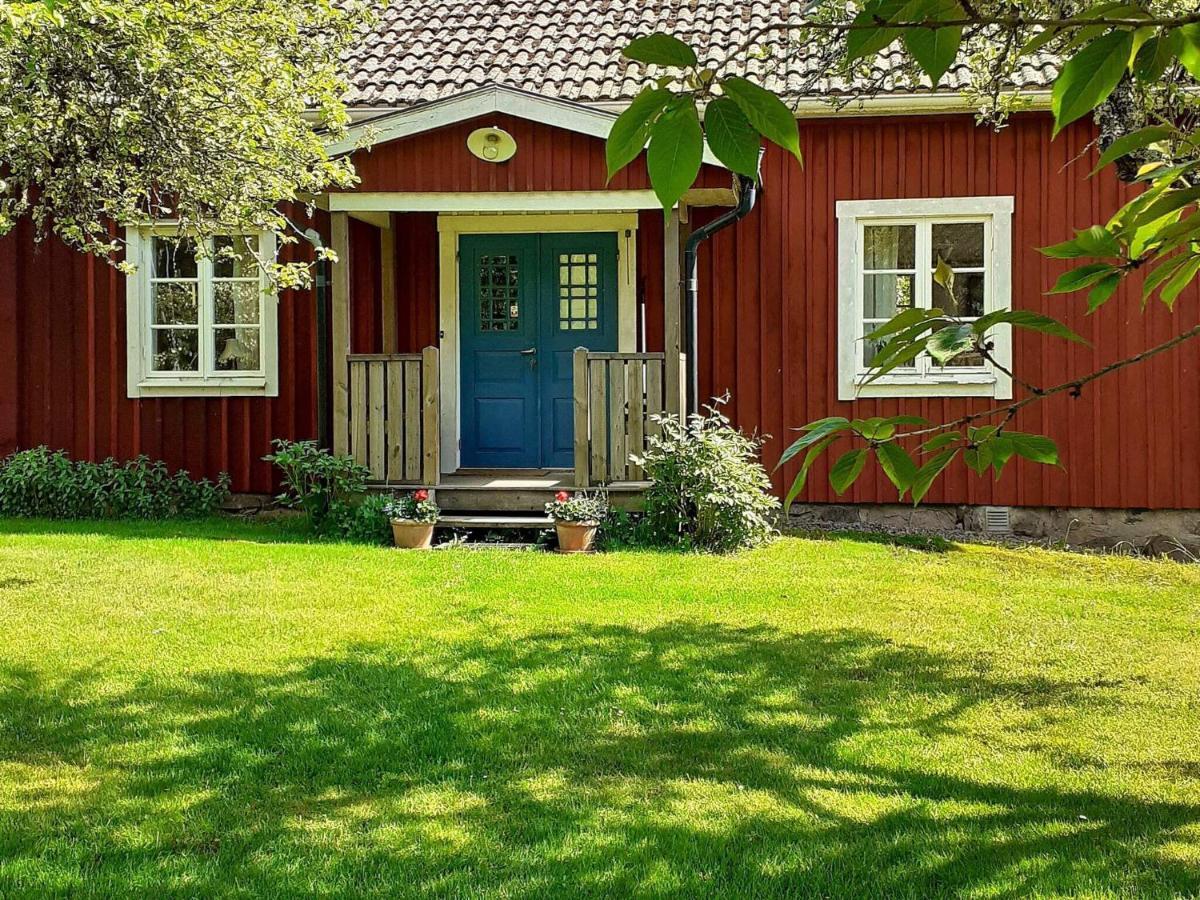 6 Person Holiday Home In Alsterbro Kättilstorp Екстериор снимка